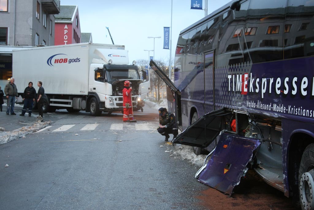 buss midt 2