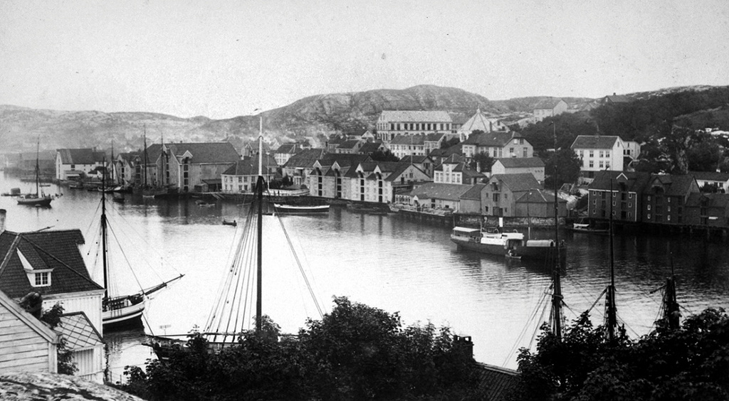 1886