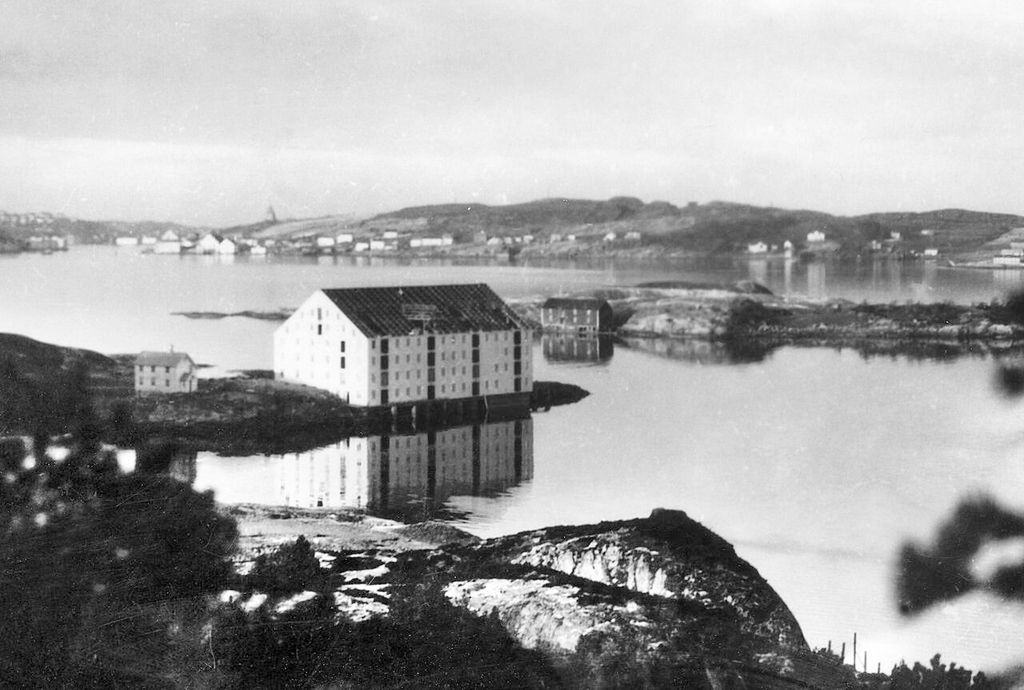 05 Orsetbrygga i Rognvika ved Bolga ca 1930 SW edited