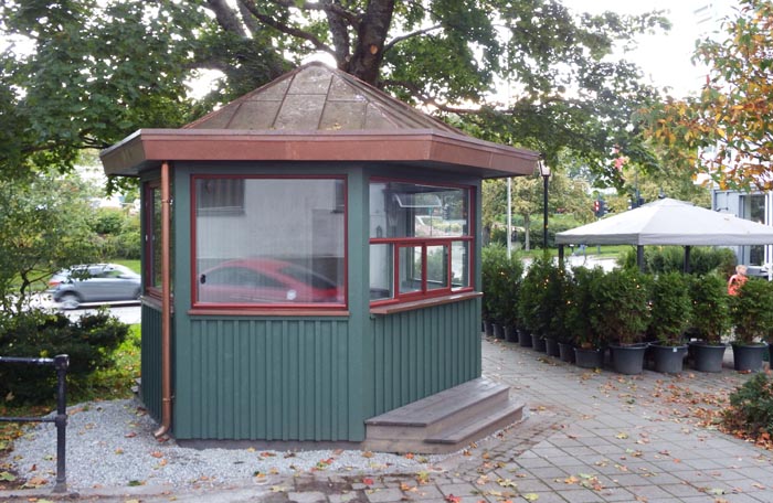 kiosk 1