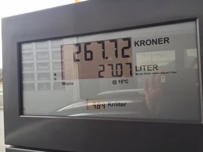 989