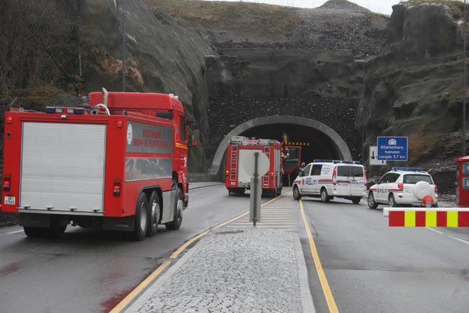 brann tunnel polit