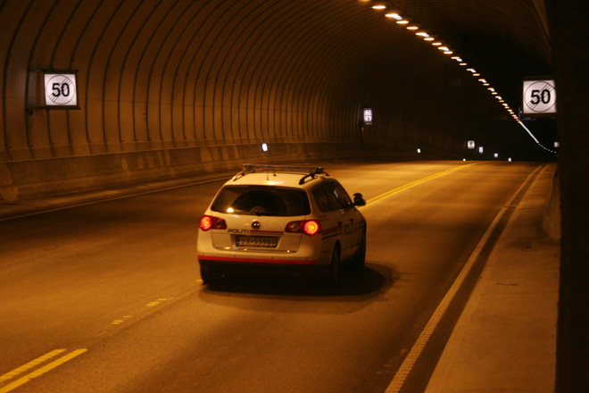 tunnel politi AHT