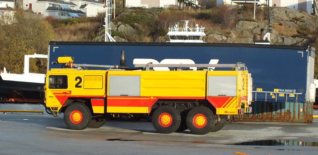 Brann 2 Rosenbauer MAN V 10 Devildholmen 27.11.21