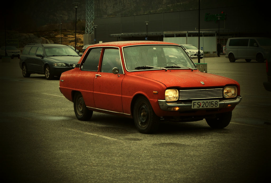 mazda 1200