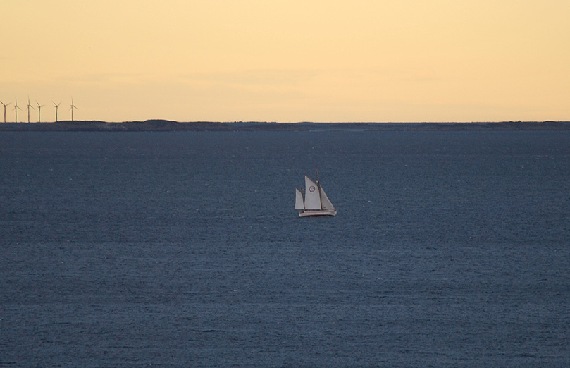 boat_2.jpg boat_2.jpg