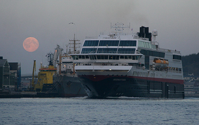 havn_midnatsol havn_midnatsol