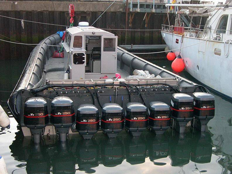 raft_8_motorer raft_8_motorer