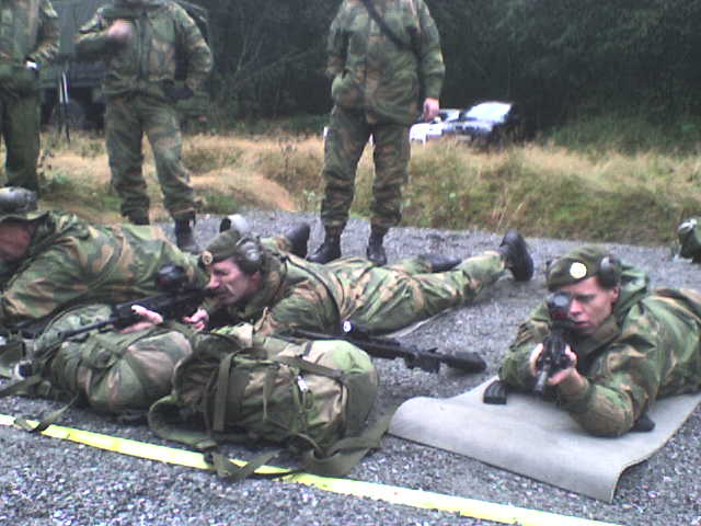 hk416_2.jpg hk416_2.jpg